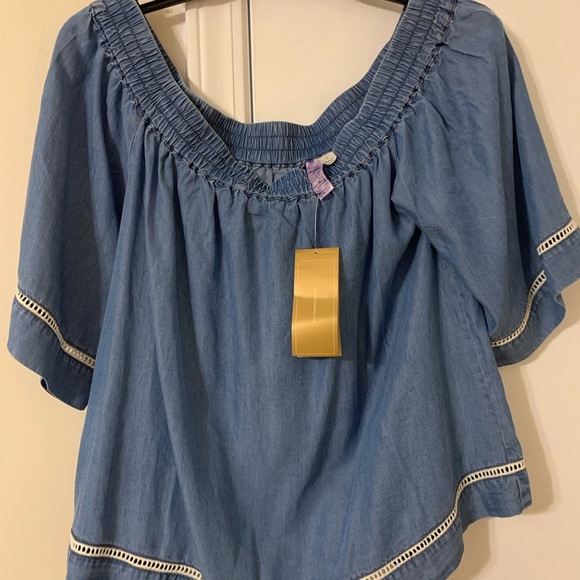 Francesca’s top - Picture 2 of 5